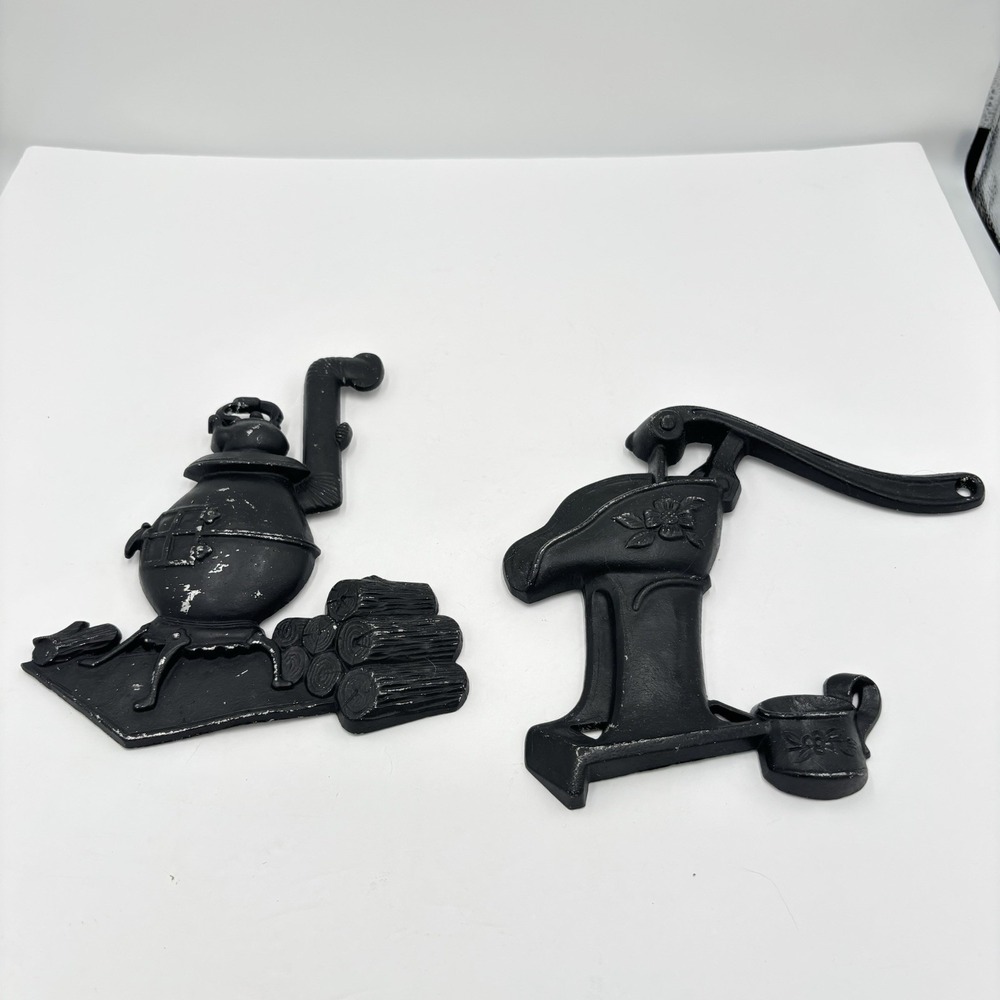 Sexton Cast Metal Kitchen Wall‎ Plaques Set Pot Belly Stove And Water Pump